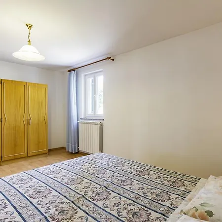 Guido Apartment *