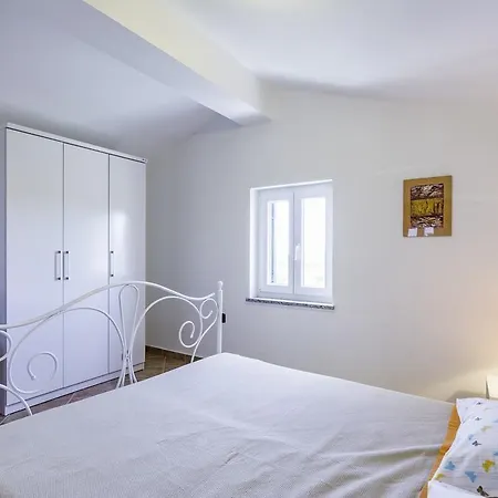 Guido Apartment *